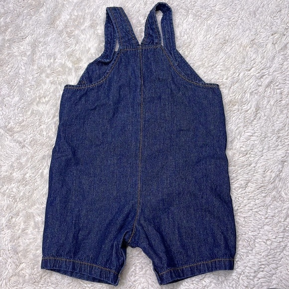 🟢 Carter’s Overall Shorts Size 18 months - Picture 3 of 5